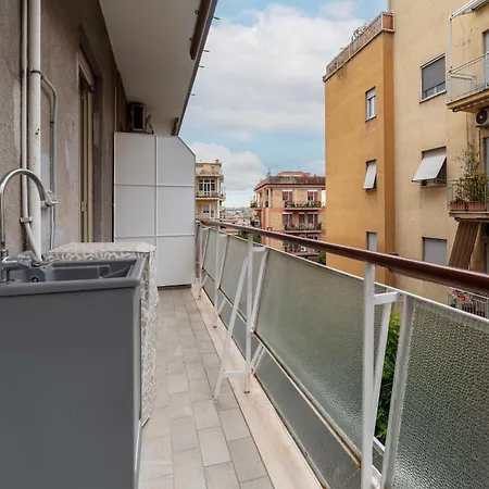 Guesthost - Monteverde Quattro Venti Apartment Rome